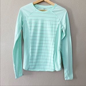 TekGear DryTek Thumb Loop Long Sleeve Top Size S